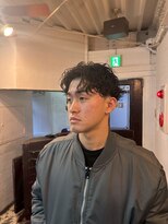 ビーバイエイトジェンツ(Bee by EIGHT GENTS)&nbsp;MEN’S HAIR/サーフカール/刈り上げセンターパート/心斎橋