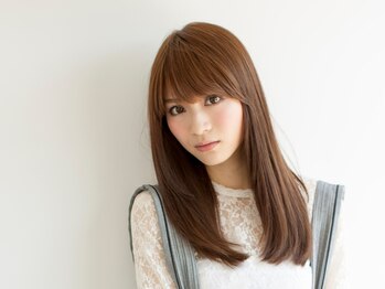 トリップバイ ニューヨークニューヨーク(Trip by NYNY)の写真/どんより髪とはサヨナラ！しっとり軽やかなナチュラルストレートで"キレイ度"向上♪柔らかな手触りも好評☆