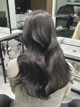 ペレ 原宿(PELE) ミルクティーブロンドダークブルーデジタルパーマ原宿
