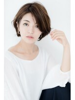 ルーチェ 綱島(Luce)&nbsp;ひし形シルエットセンターパートベージュカラー小顔大人ボブ☆