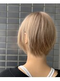 プラチナベージュ