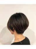 ショートボブ