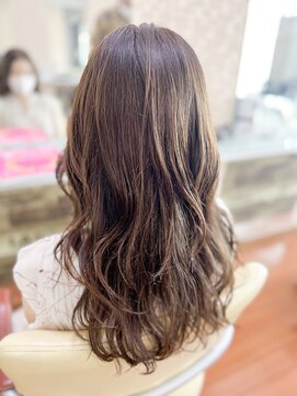 アークスヘアー 大人可愛いミルクティベージュ立体感美肌