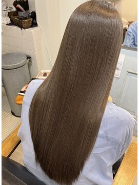 クオン(kuon) シルクストレート×高濃度水素カラー