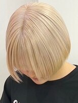 ウィコ 新宿(WICO)&nbsp;ホワイトベージュ[新宿駅/前髪/アンブレラカラー/イメ チェン］