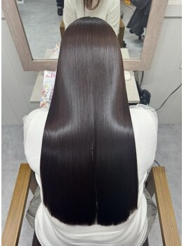 サンノット(SUN KNOT)の写真/髪の内部からしっかり補修してくれるトリートメントで、指通りの良いサラサラな髪に♪憧れのツヤ感◎