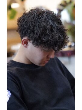 シークレットミラーズ(SECRET MIRRORS) ツイストスパイラルパーマ