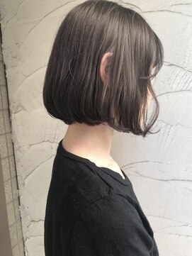 ジアン(GIEN) グレージュ ローライト ミニボブ