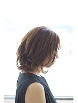 ヘアアンドメイク ムーア(Muuua)&nbsp;オレンジカラー × ウルフレイヤー