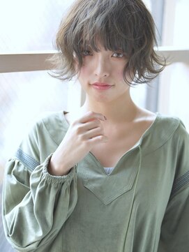 マーブルトウキョウネオリーブ(marbles tokyo neolive) 《marbles/三軒茶屋》☆外ハネショート×カーキアッシュ