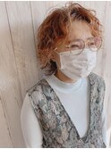 ウルフ＊カーリーパーマ、ケラチン前処理でブリーチパーマ