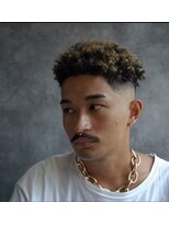 ツークツワンク バーバー 新宿(ZUG2WANG BARBER)&nbsp;針金パーマ/ スプリングドレッド