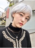 ホワイトシルバーライトコントラストデザイン【モリ】 / 前髪