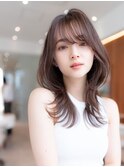 レイヤーカットナチュラルカラーセミロング似合わせカット卵型