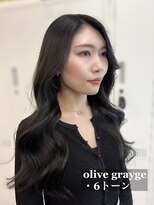 アリュウル 表参道 青山(Allure) 艶感オリーブグレージュ×レイヤーカット◎佐藤
