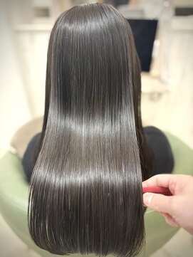 ルヴェール 北方店(LeVert) 髪質改善/うる艶ストレート/広がり改善/グレージュ