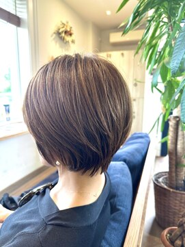 ルル カリス(lulu CHARIS) ショートボブ