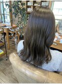 【farfara】オリーブグレージュ(問屋町テラス)永尾明日香