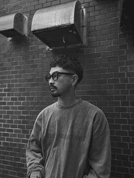 ミドルフェードのクロップ　クロップパーマ　担当松尾