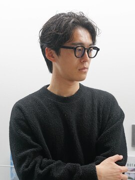 クラスコウベ 三宮店(Krass kobe) 癖毛センターパート【上野　竜司】