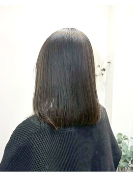 ロッカ(ROCCA) ナチュラルストレートボブ