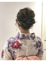 ヴァンクシー バイ ルナ(VANKCY by Luna)&nbsp;直毛な方もここまでラフに柔らかく！首音スッキリ抜け感アレンジ