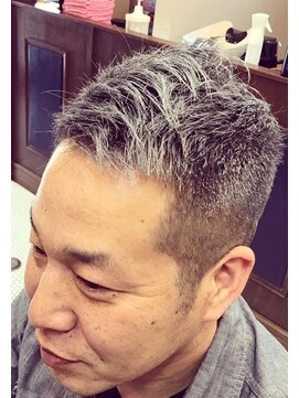 バーバー アカダマ ベリーショート 担当 佐々木祐和