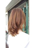 セミロング ブリーチ1回ミルクティベージュ