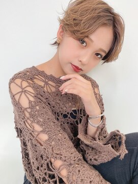 フェンテ(Fuente) 小顔に見えるハンサムショート/センターパート