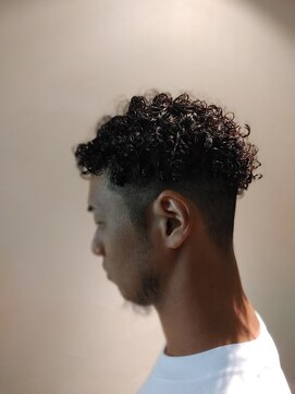 バーバービーナス(Barber VENUS) スパイラルパーマ