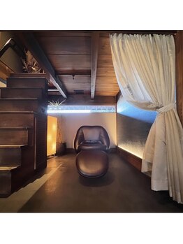 クラタニ(KURATANI)の写真/半個室空間でゆったりとしたひと時を楽しめるサロンです。<加東市/プライベートサロン>