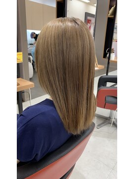 倶楽部ヘアーズ 醍醐本店(HAIR'S) ケアブリーチ透明感ハイトーン ミルクティベージュ グレージュ