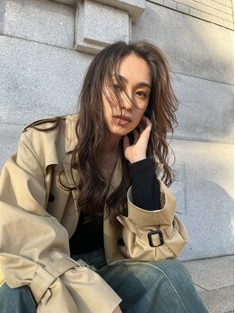 カリュス ヘアードレッシング(carus hair dressing)の写真/クセも計算されたcarusのカット技術はサロン帰りだけでなく、翌日からも伸びる過程も美シルエットが続く。