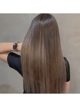 ルフレ 新宿歌舞伎町店(Reflet) プルエクステ/グレーアッシュ/ダブルカラー/髪質改善