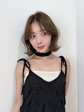 トレンチ(TRENCH) ボブ×ベージュ　　　　TRENCH