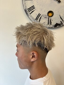 ヘアーアトリエルキナ(hair atelier LUCINA) ホワイトアッシュ