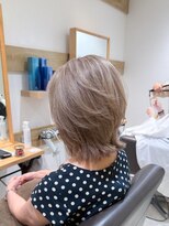 ミラバイケンジ 藤沢(Mira by KENJE)&nbsp;白髪ぼかし細めハイライト30代40代50代ブルーグレージュ