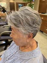 大須賀美容室 けやき通り店&nbsp;ロマンスグレーローライト