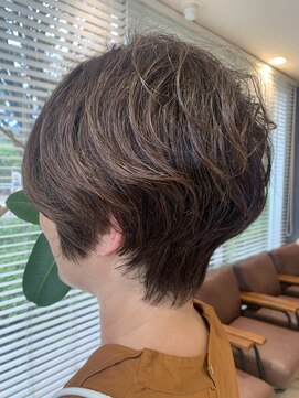 アース 三田南ウッディタウン店(HAIR&MAKE EARTH) 小顔補正立体カット×ナチュラル丸みショート