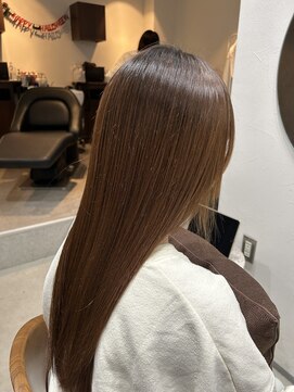 グラフ 立川(Graph.) 縮毛矯正 Aujua髪質改善トリートメント