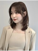 韓国風くびれミディアムレイヤー