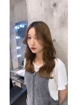 ワンズオゼ 渋谷(ONE's oze) ハイトーン/ダブルカラー/クラゲヘアー/オリーブグレー/小顔/