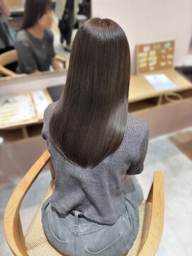 ベルタバイメルク(belta by merc.) 小顔オリーブグレー