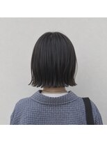 アンリエラ(Unliera) 切りっぱなしボブ/暗髪でも透明感カラー/松山美容室