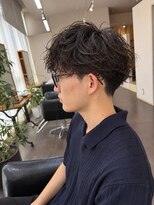 フラッグ ヘアー 天神西通り店(Flag HAIR)&nbsp;ニュアンスパーマセンターパート毛流れツイストスパイラル