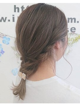 美容室オーブ おいらせ店 簡単編みおろし