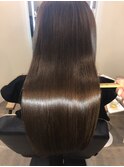 プラチナミネコラストレート