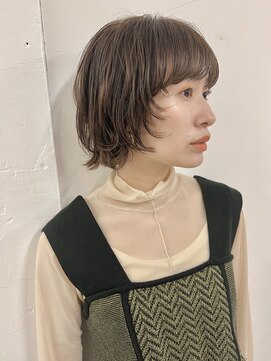 アンリ(Henri) 【かしむらゆうか】透明感たっぷりベージュ×マッシュウルフボブ