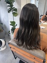 ティティ(TiTi)&nbsp;ツヤ感ベージュカラー[TiTi_福田りの]