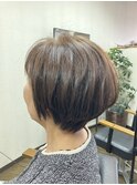 ショートボブ